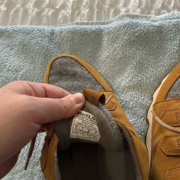 Women’s Sorel boots size 10 - Picture 4 of 4